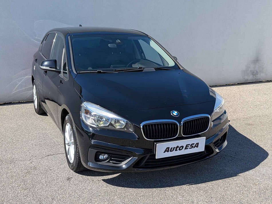 BMW Řada 2 1.5 i  218i