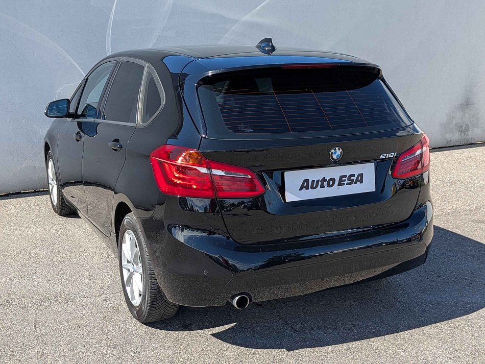 BMW Řada 2 1.5 i  218i