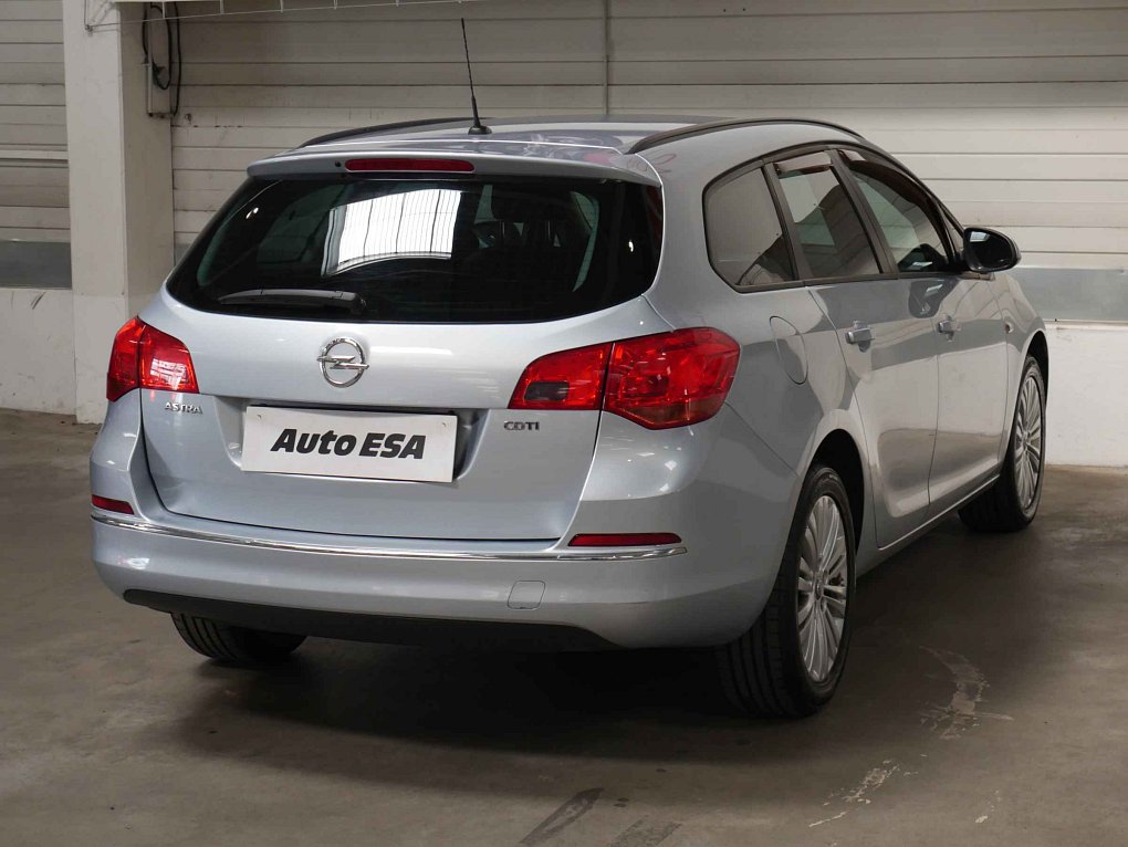 Opel Astra 1.6CDTi 