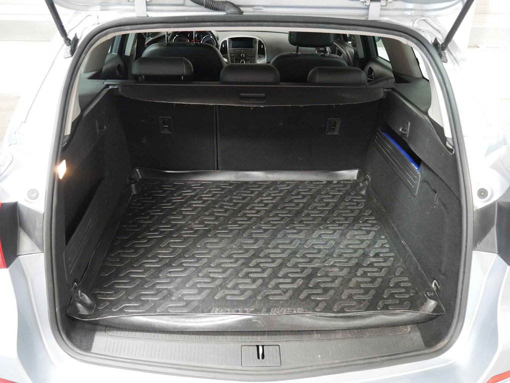 Opel Astra 1.6CDTi 