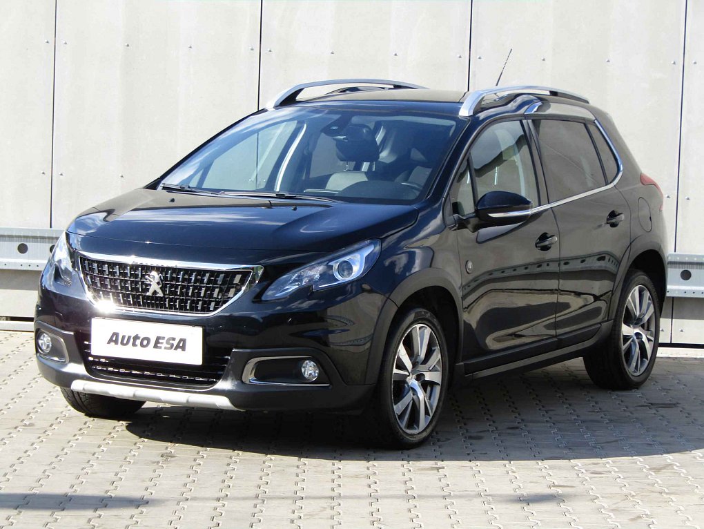 Peugeot 2008 1.2PT Crossway