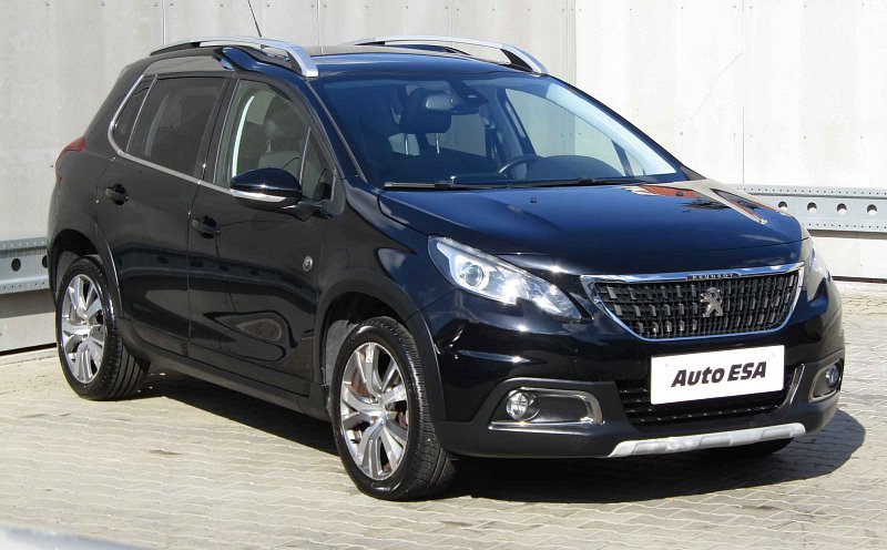 Peugeot 2008 1.2PT Crossway