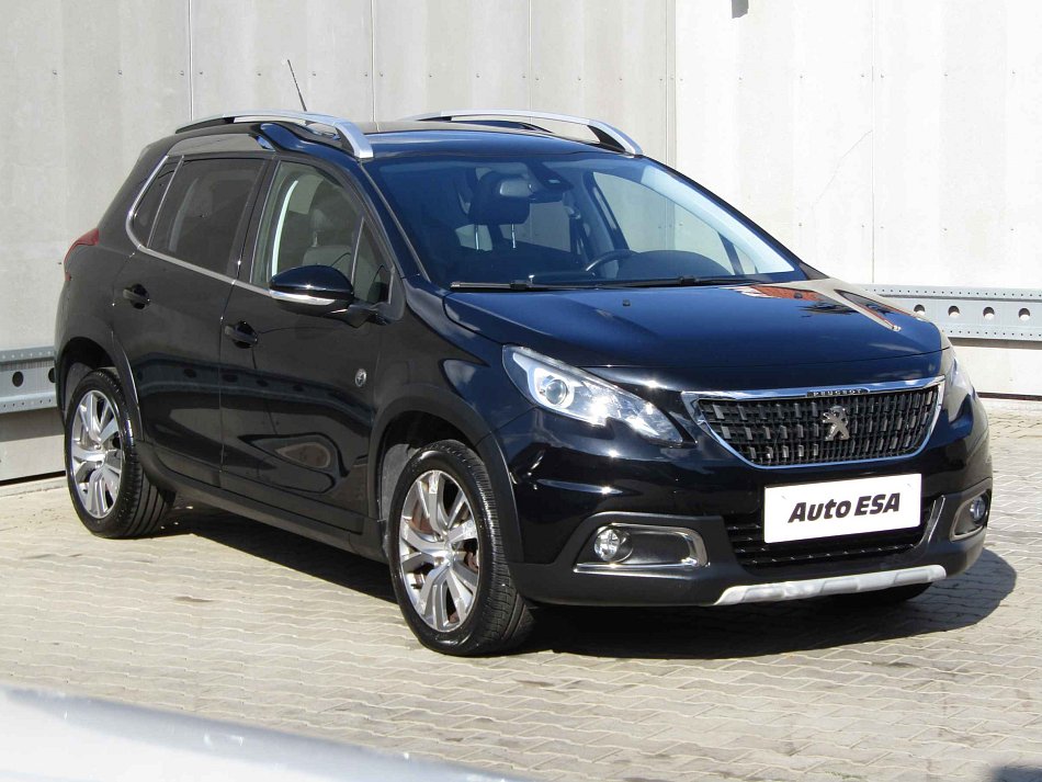 Peugeot 2008 1.2PT Crossway