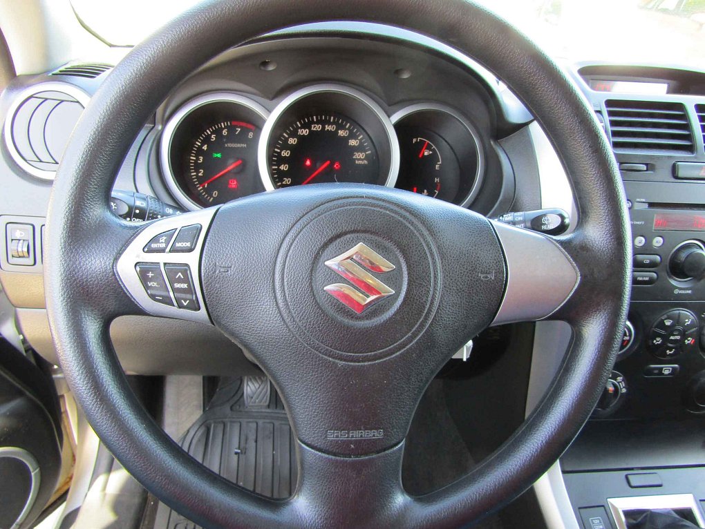 Suzuki Grand Vitara 2.0i  4x4