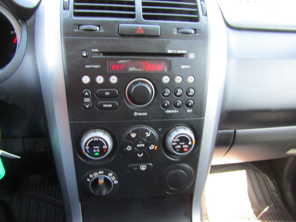 Suzuki Grand Vitara 2.0i  4x4