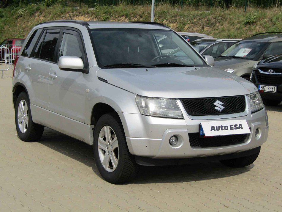 Suzuki Grand Vitara 2.0i  4x4