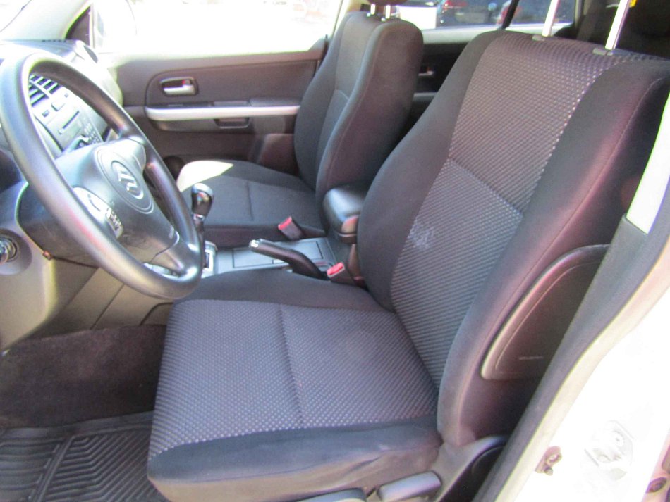 Suzuki Grand Vitara 2.0i  4x4