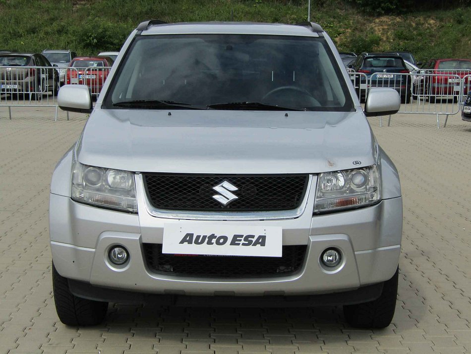 Suzuki Grand Vitara 2.0i  4x4