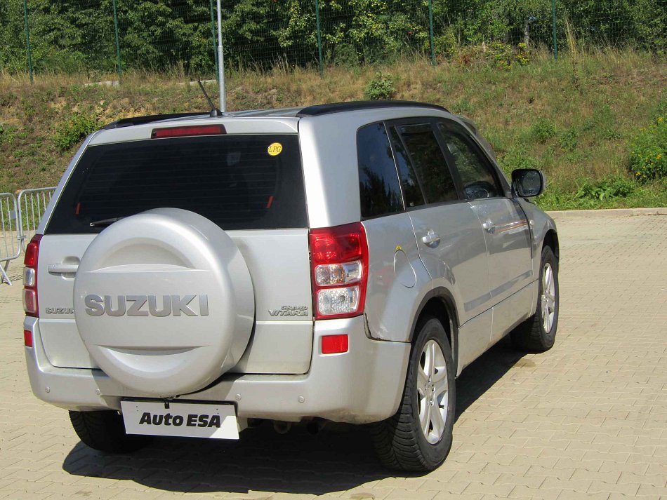 Suzuki Grand Vitara 2.0i  4x4