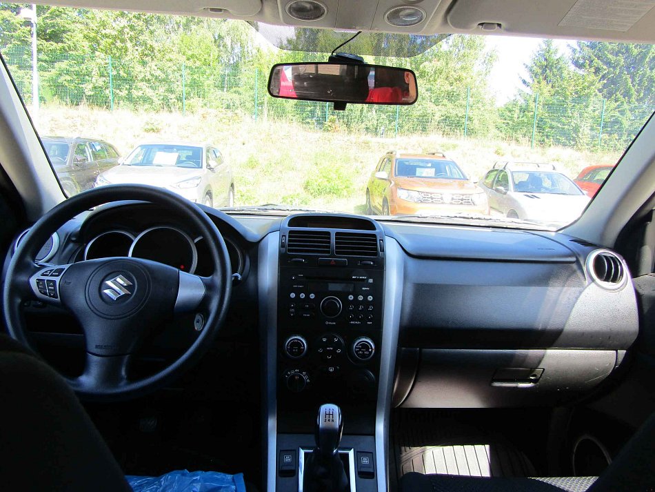 Suzuki Grand Vitara 2.0i  4x4