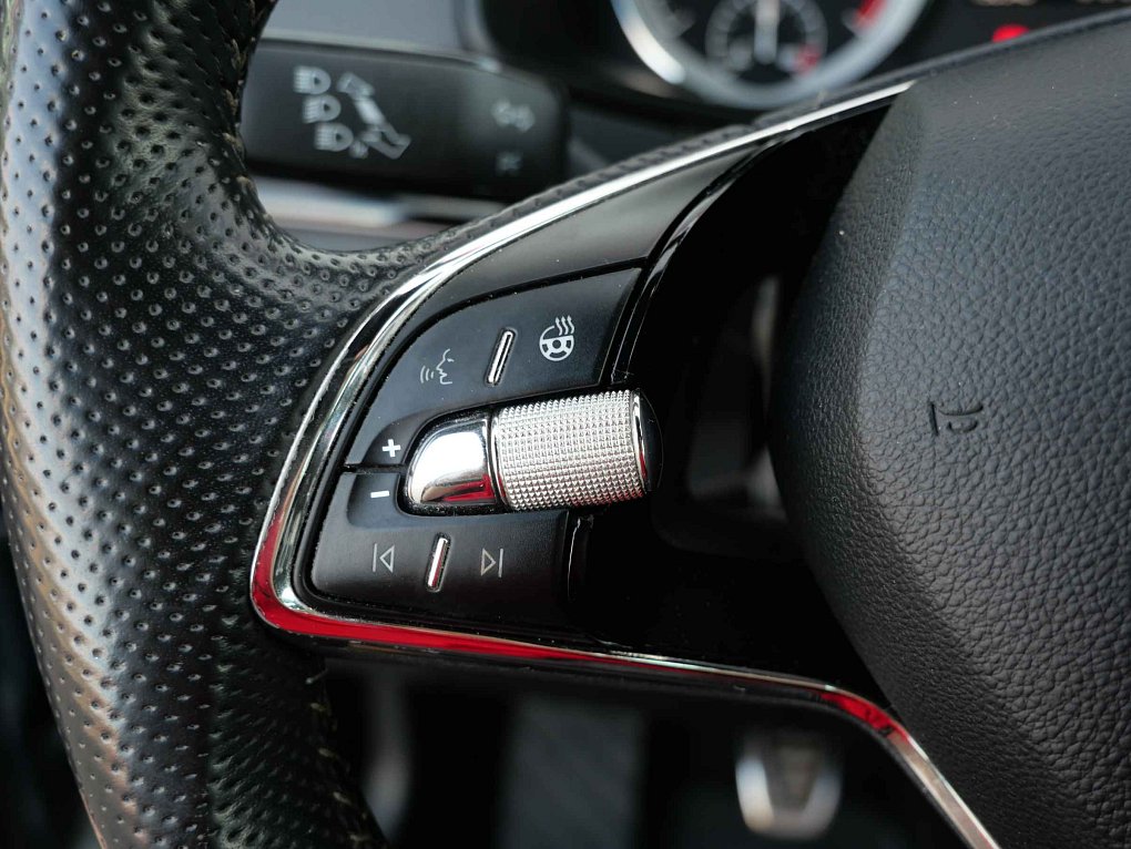 Škoda Karoq 1.5 TSi SportLine