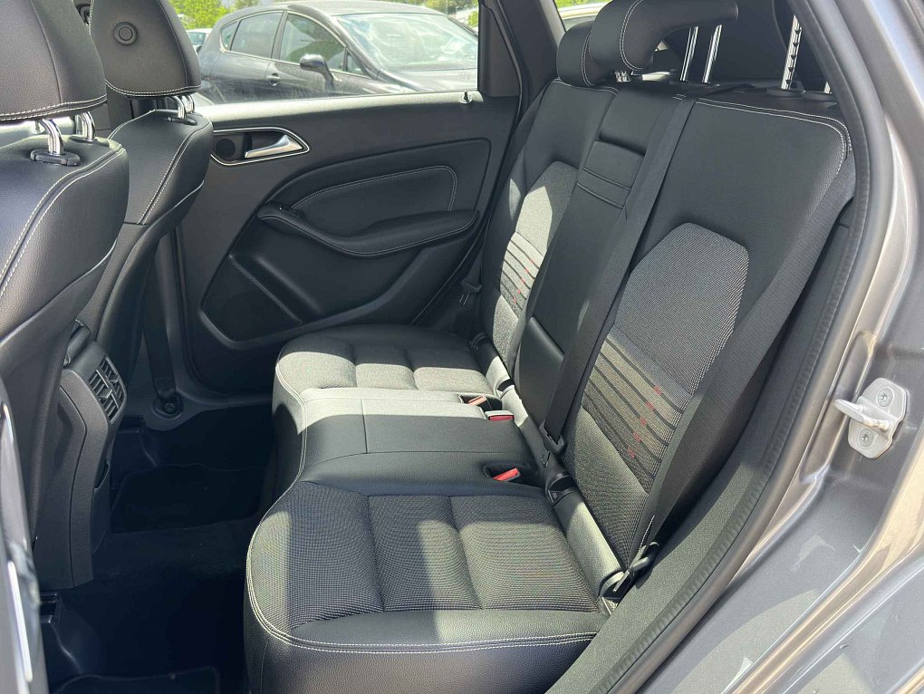 Mercedes-Benz Třída B 2.2 CDi  B200