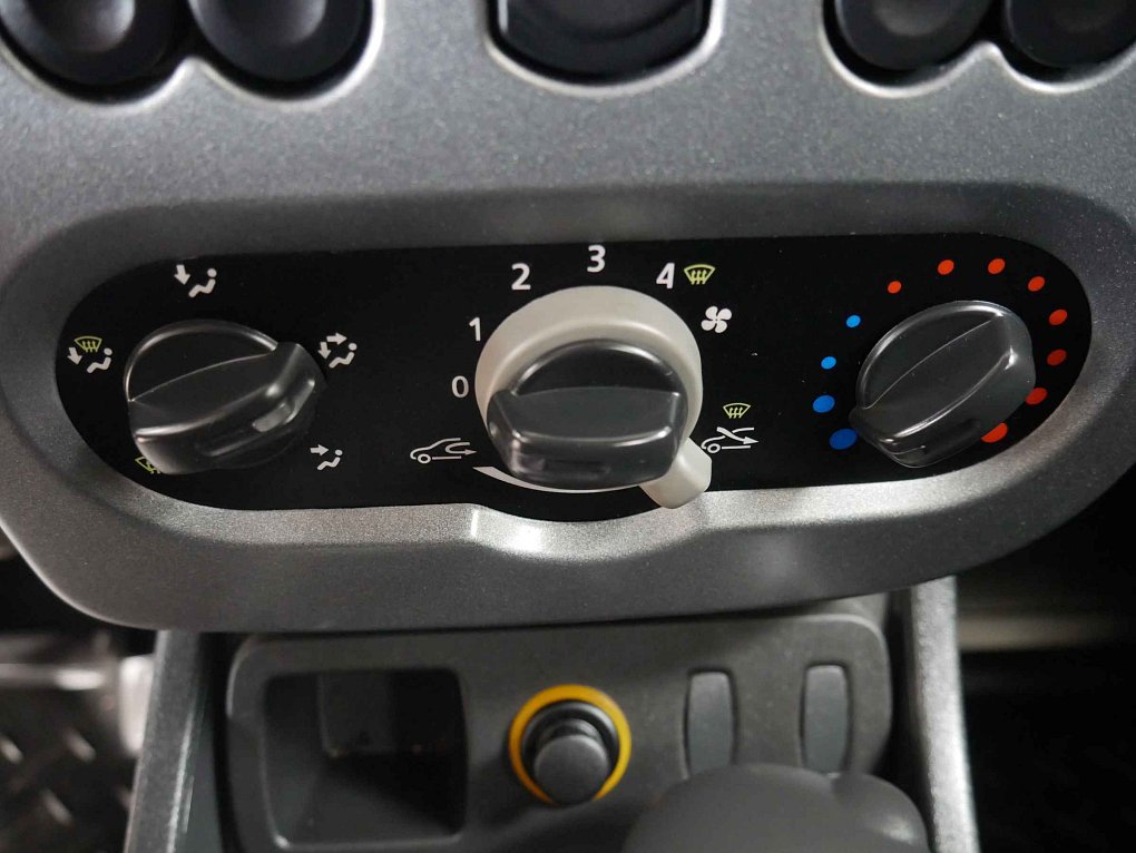 Dacia Duster 1.6i 