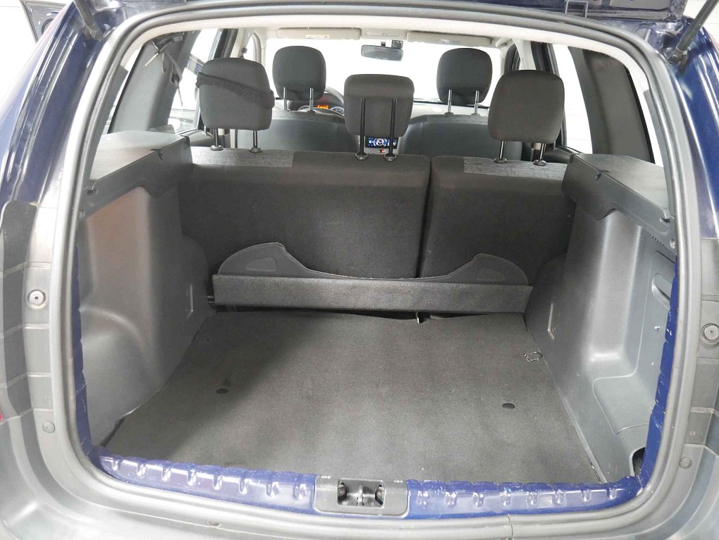 Dacia Duster 1.6i 