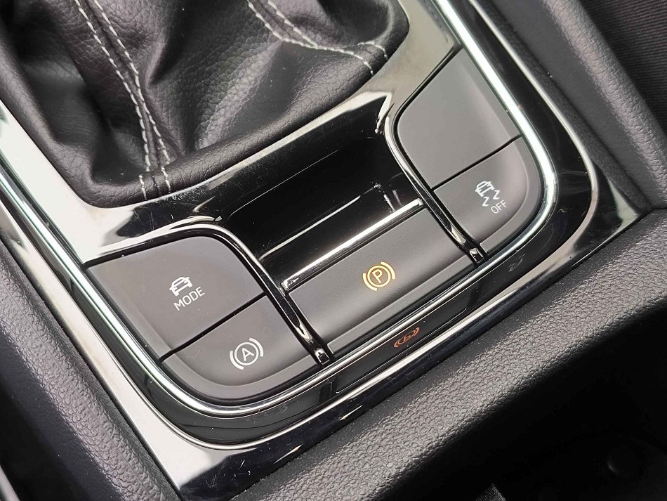 Škoda Karoq 1.5TSi SportLine