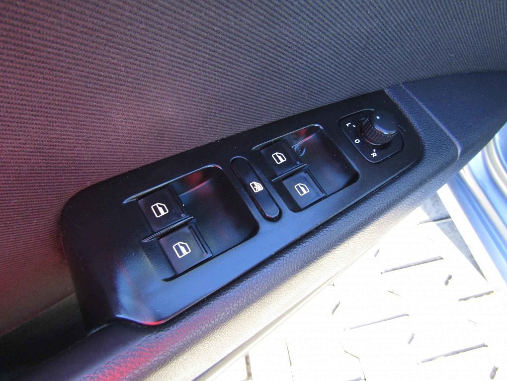Škoda Superb II 2.0 TDi Ambition
