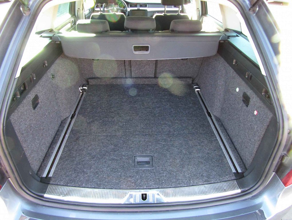 Škoda Superb II 2.0 TDi Ambition