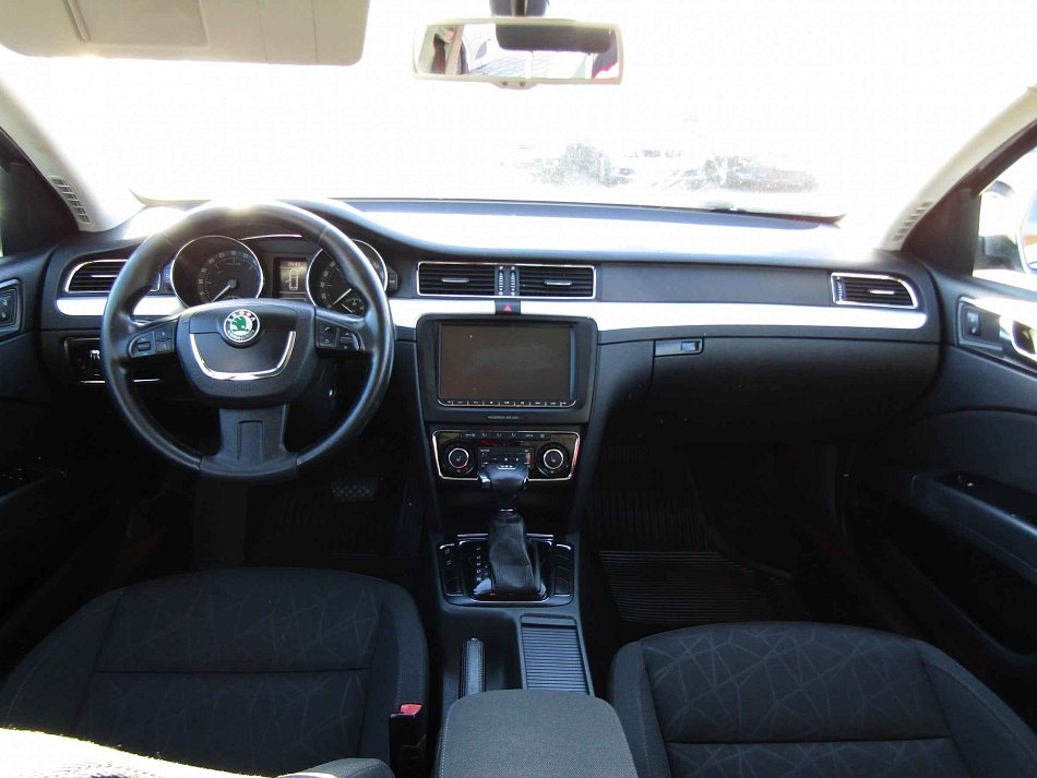 Škoda Superb II 2.0 TDi Ambition