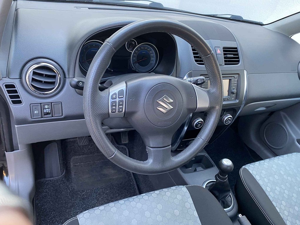 Suzuki SX4 1.6 VVT Style