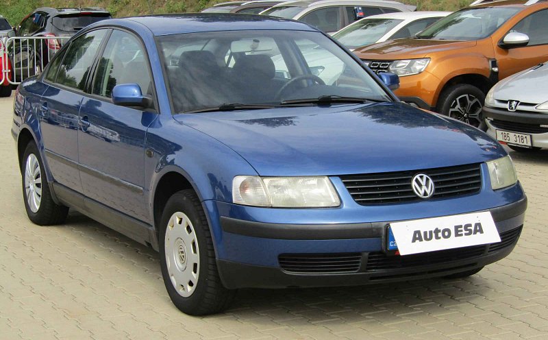 Volkswagen Passat 1.6 i 