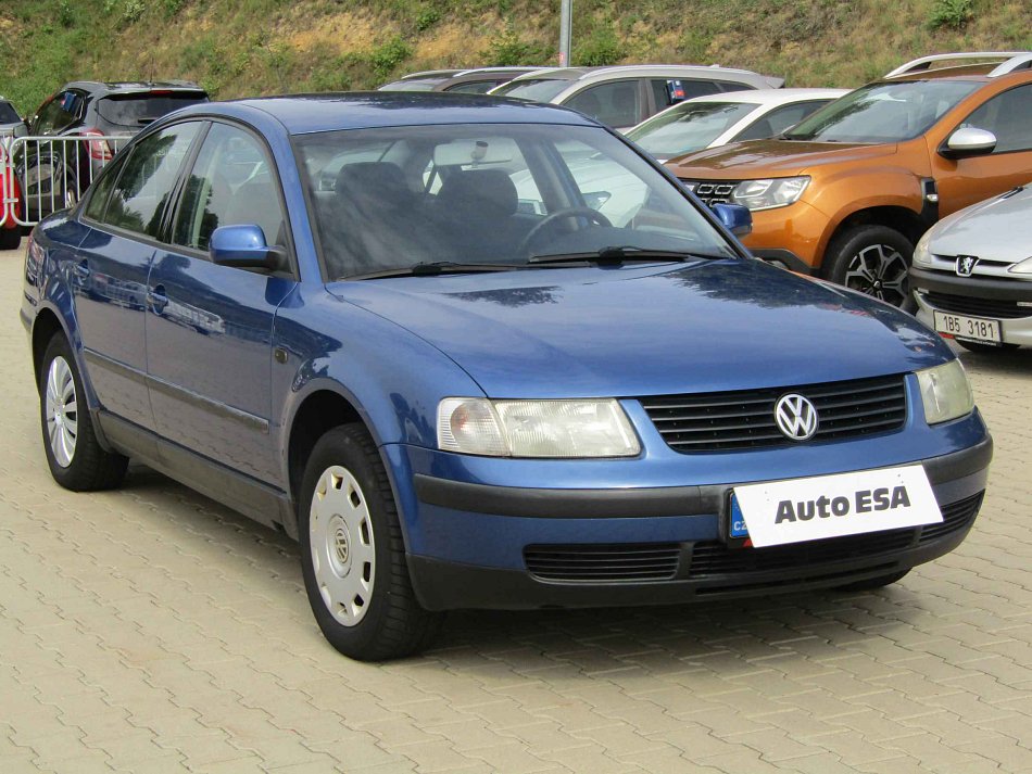 Volkswagen Passat 1.6 i 