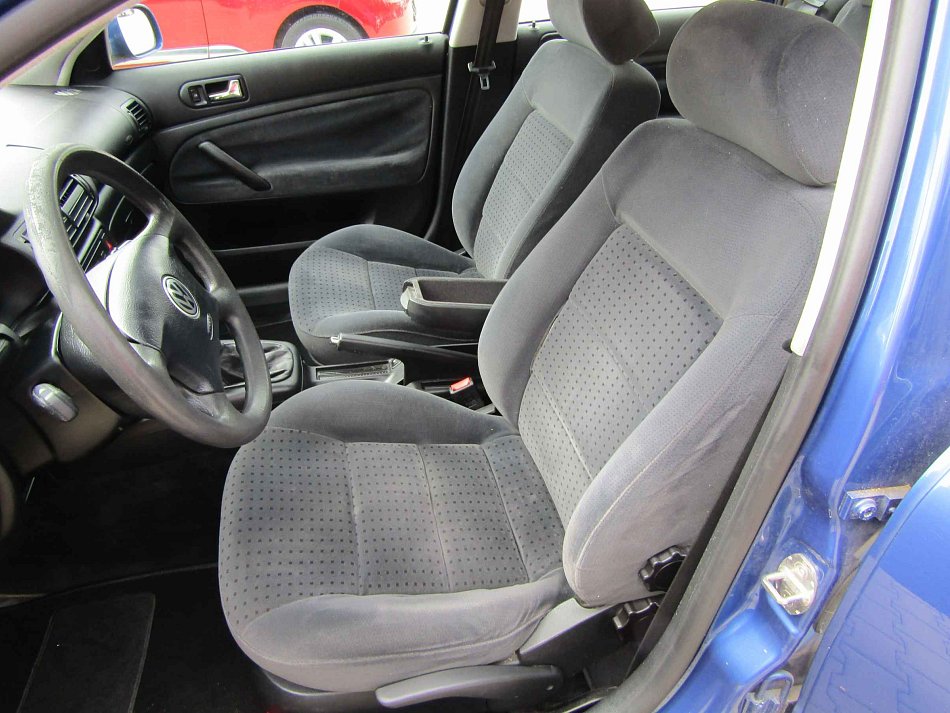Volkswagen Passat 1.6 i 