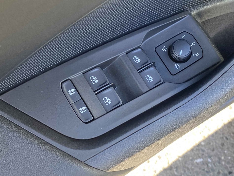 Škoda Octavia IV 1.5 TSi Style