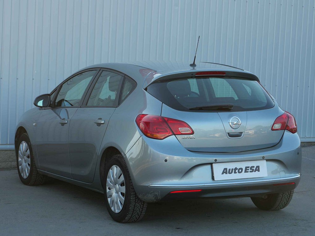 Opel Astra 1.4i 