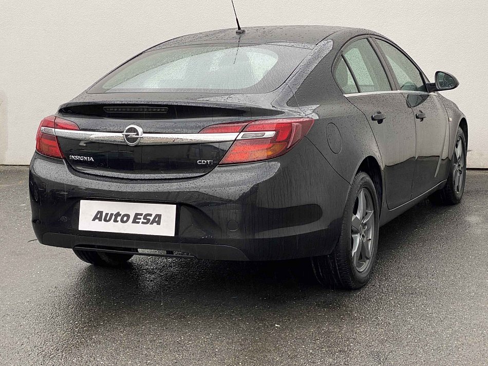 Opel Insignia 1.6CDTi 
