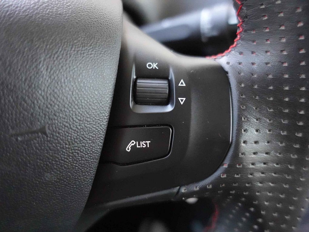 Peugeot 208 1.2PT GT Line