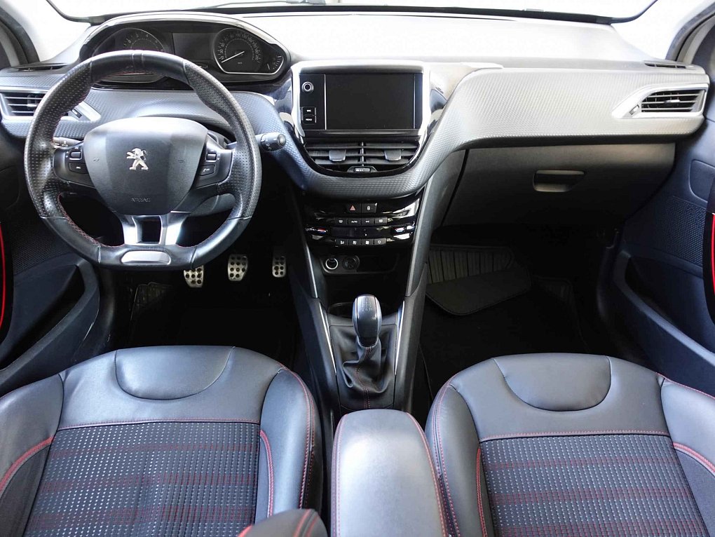 Peugeot 208 1.2PT GT Line