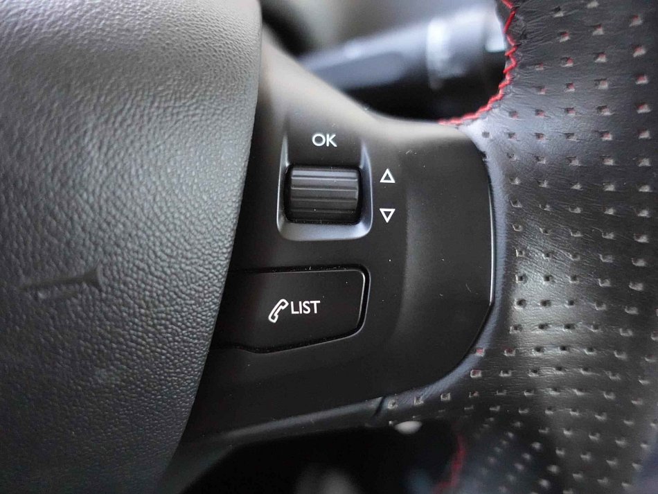 Peugeot 208 1.2PT GT Line