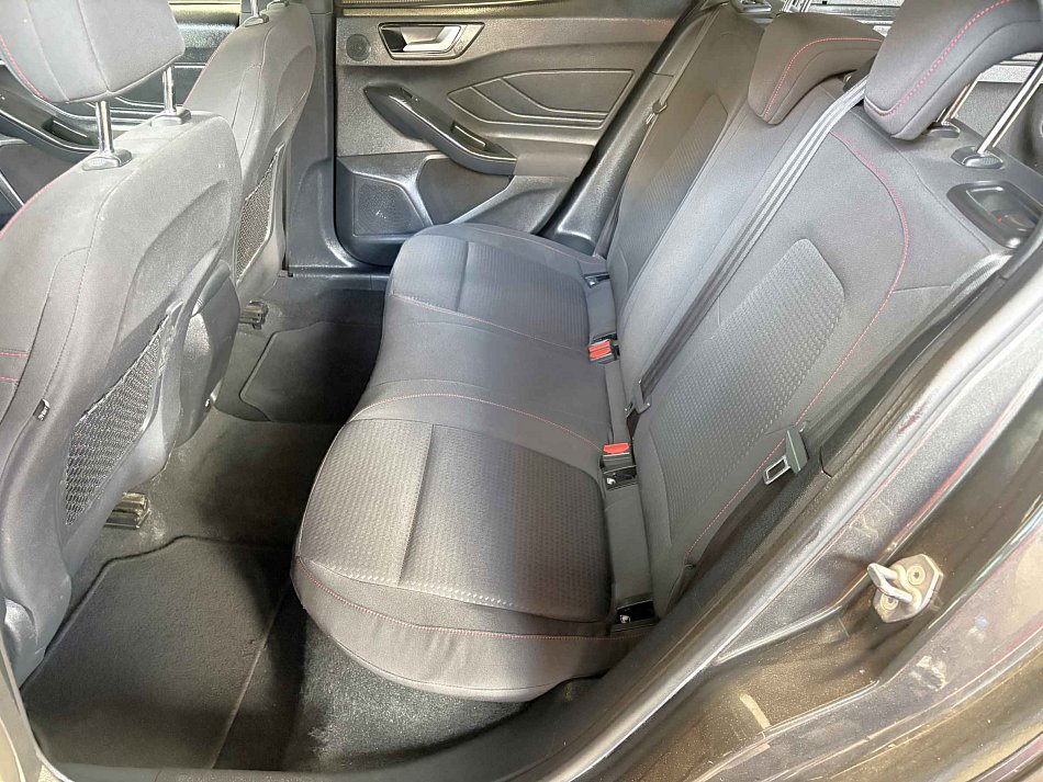 Ford Focus 1.0 EB ST-Line