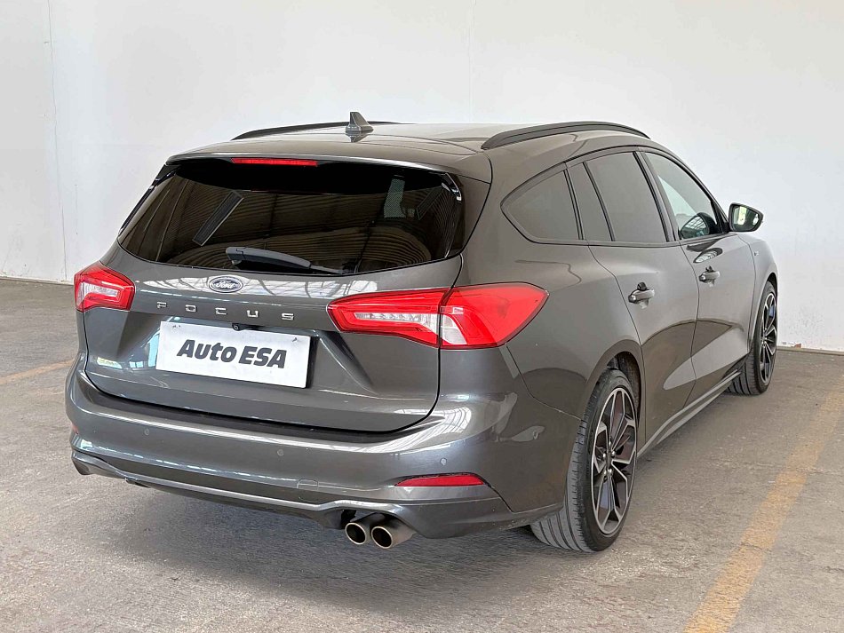 Ford Focus 1.0 EB ST-Line
