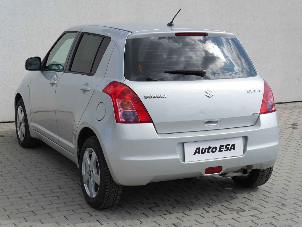 Suzuki Swift 1.3i  4x4