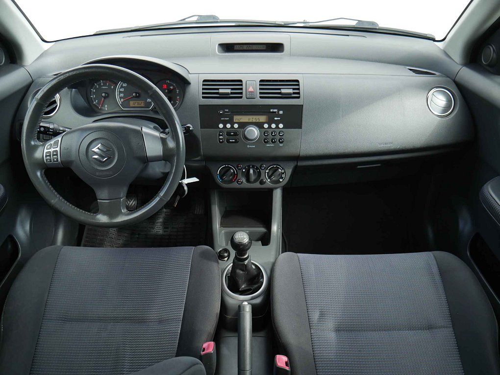 Suzuki Swift 1.3i  4x4