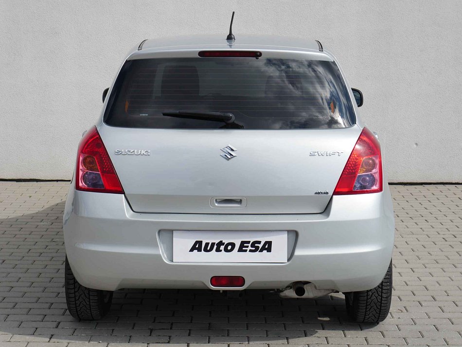 Suzuki Swift 1.3i  4x4
