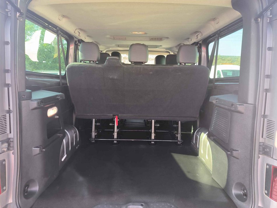 Nissan NV300 1.6dCi  L2H1 8míst
