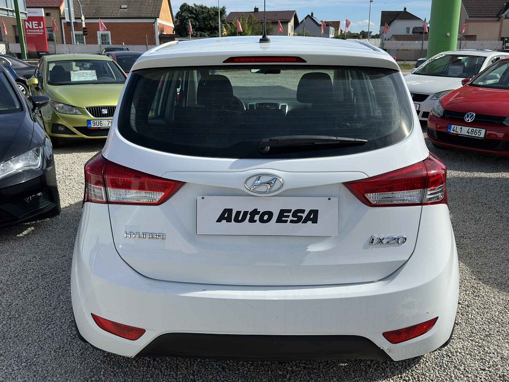 Hyundai Ix20 1.4i 