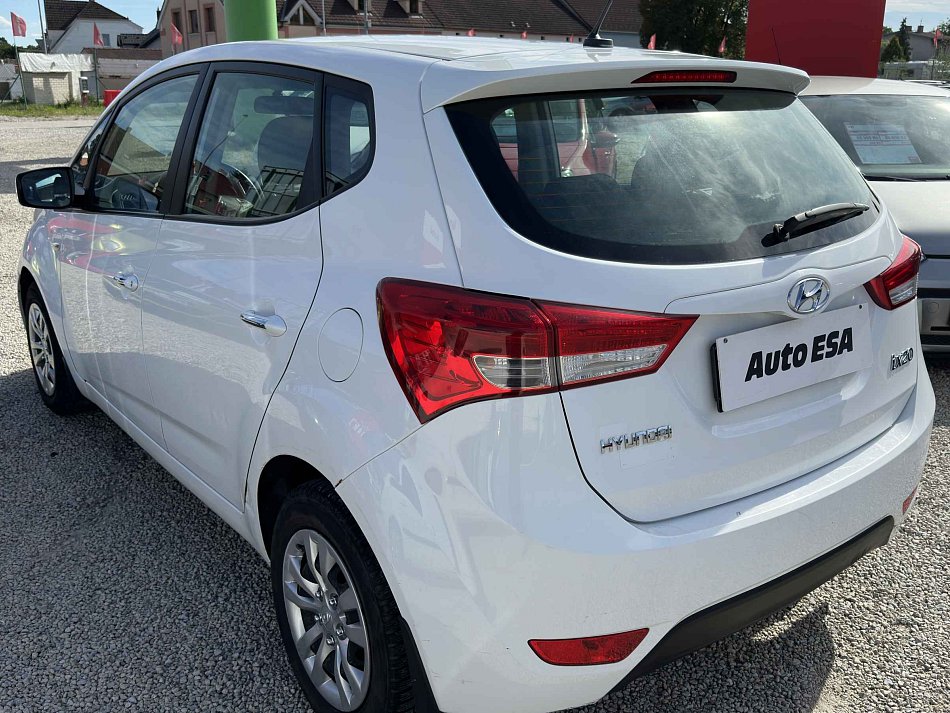 Hyundai Ix20 1.4i 
