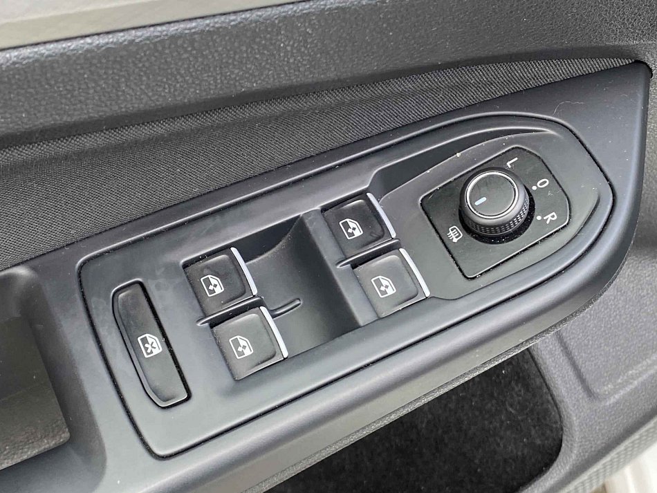 Volkswagen Golf 1.0TSi Life