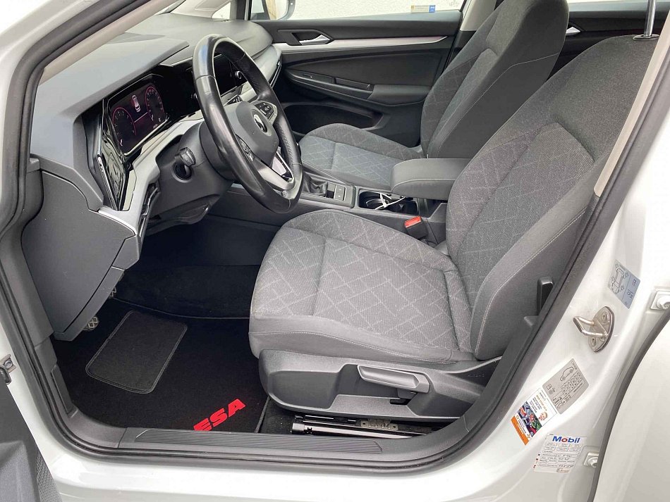 Volkswagen Golf 1.0TSi Life
