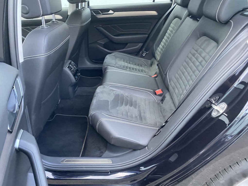 Volkswagen Passat 2.0TDi Elegance 4x4