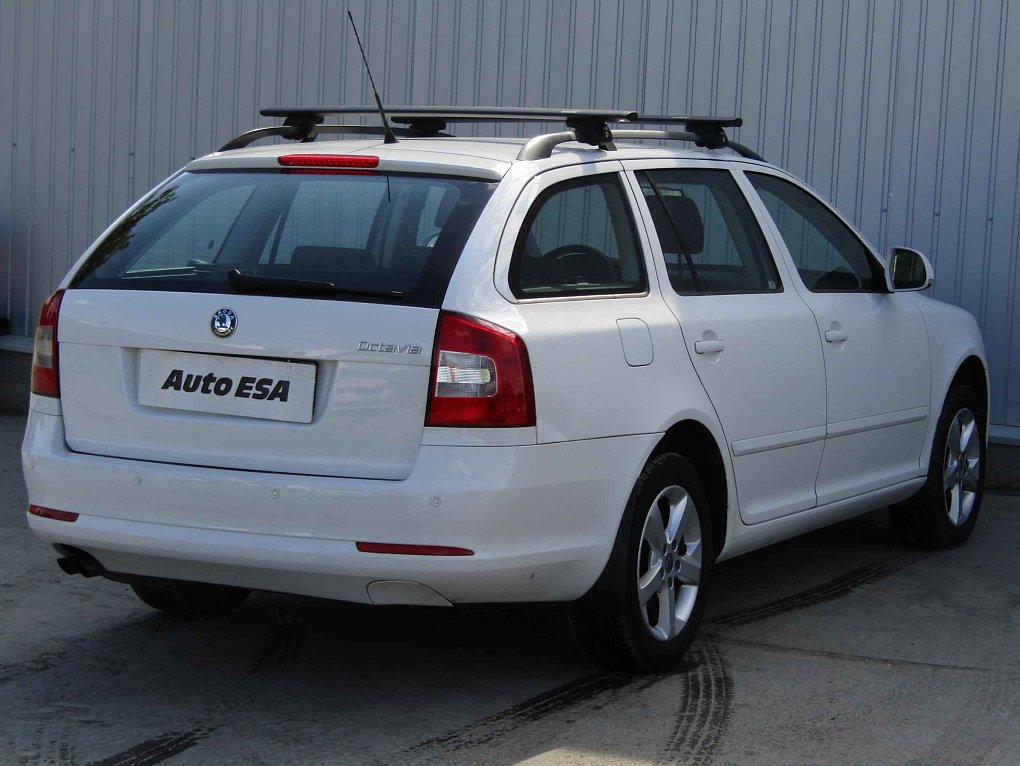 Škoda Octavia II 2.0TDi Ambiente