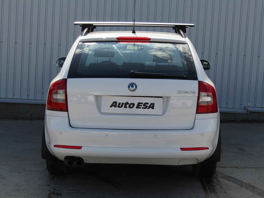 Škoda Octavia II 2.0TDi Ambiente