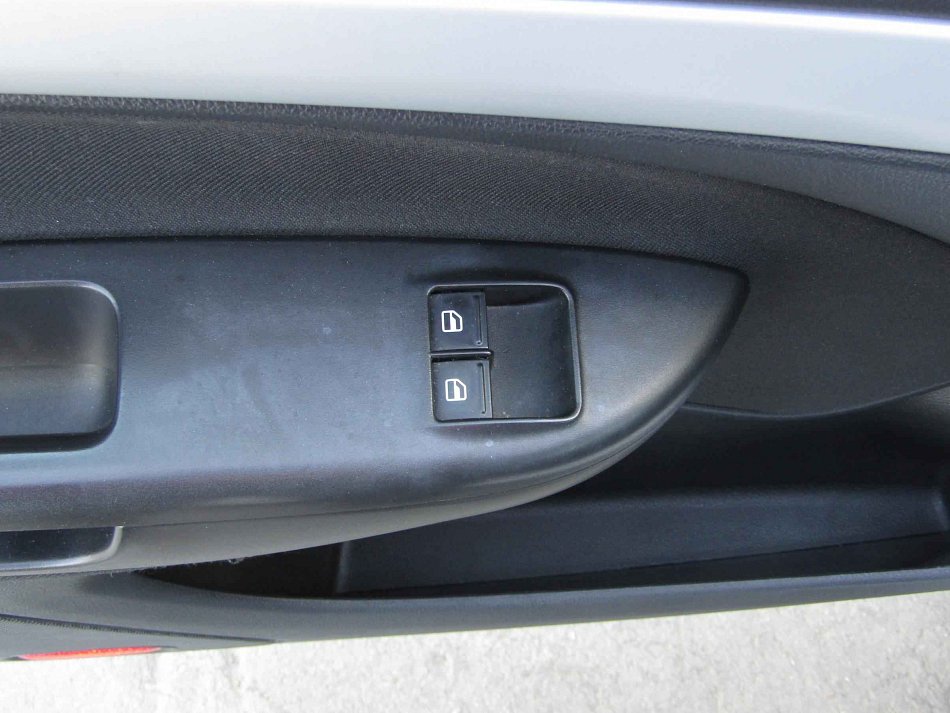 Škoda Octavia II 2.0TDi Ambiente