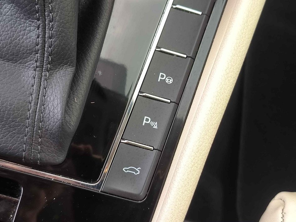 Škoda Superb III 2.0 TDi  4x4