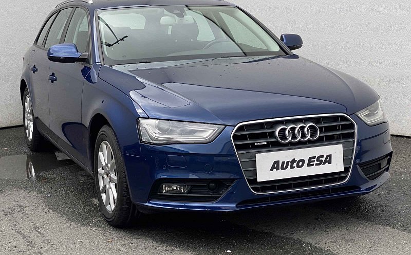 Audi A4 2.0 TDi Attraction quattro