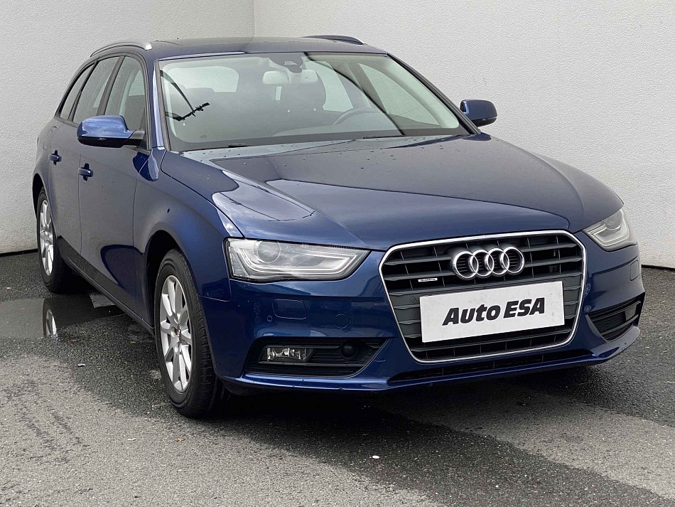 Audi A4 2.0 TDi Attraction quattro