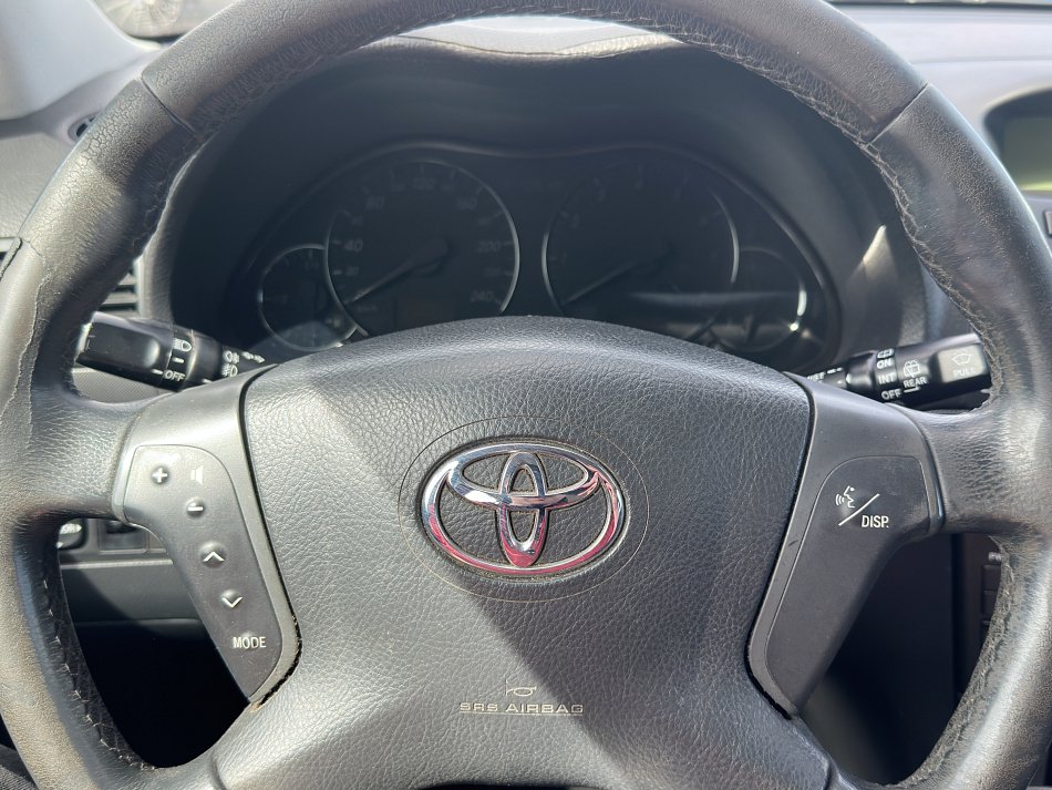 Toyota Avensis 1.8i 